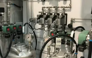 Gas mixing system with bubbler. | Polycontrols